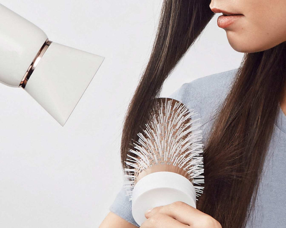 T3 Volume 2.5&quot; Round Brush